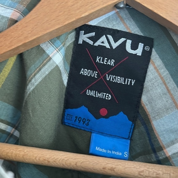 KAVU Men’s Plaid Short Sleeve Button Down Shirt Size Small San Juan Brewing - Picture 5 of 9